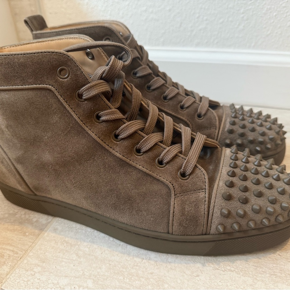Christian Louboutin Lou Spikes in grey suede